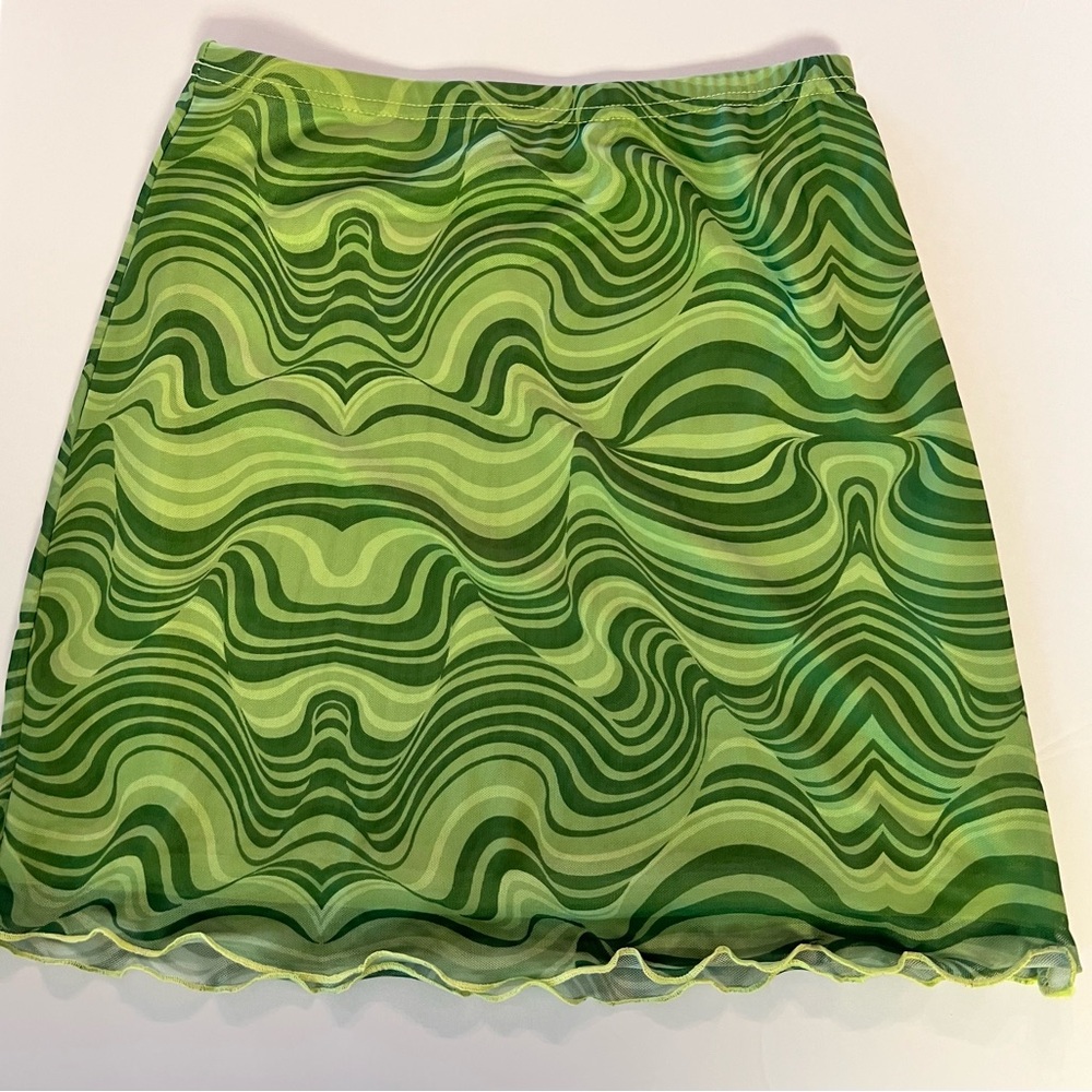 SHEIN Green Wave Pattern Mini Skirt